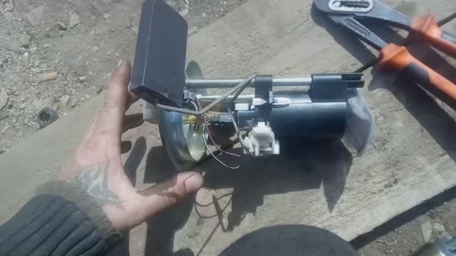 Как поменять бензонасос в автомобиле ВАЗ 2108 2001г смотреть онлайн