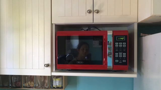 Can this microwave be saved? Bye bye fire hazard, hello flashy red microwave! смотреть онлайн