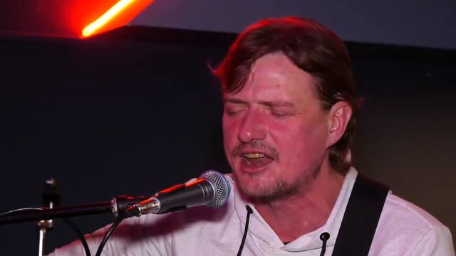 А мы не ангелы, парень - автор Алексей Понамарев, свежее исполнение 2021