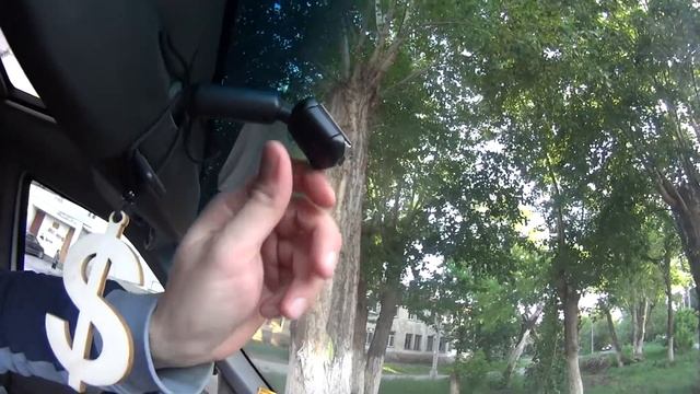 Отвалилось зеркало! смотреть онлайн