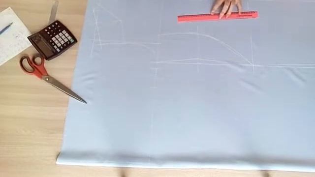 Часть 1. Расчёт и раскрой платья. Сзади на застежке. смотреть онлайн