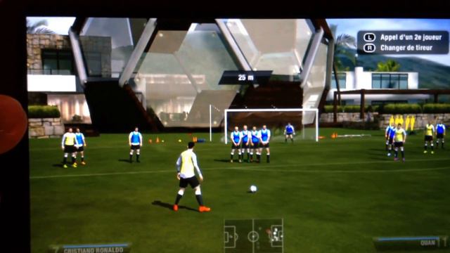 comment tirer des coups francs comme cristiano ronaldo sur fifa 15 ps vita смотреть онлайн