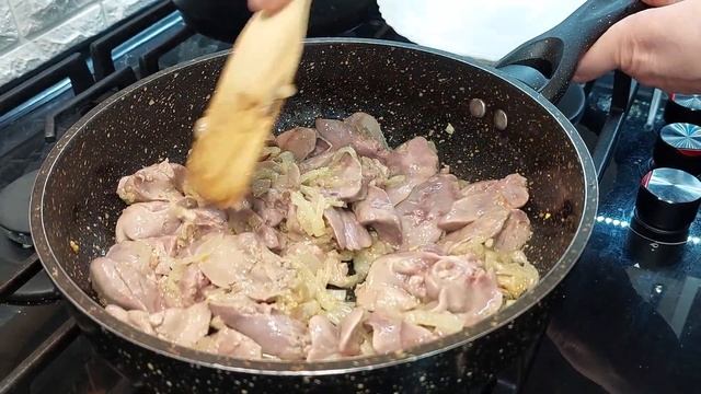 Как вкусно приготовить куриную печенку?! смотреть онлайн