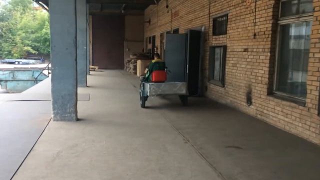 Универсальный мотоблок Caiman 340 с прицепной тележкой. смотреть онлайн
