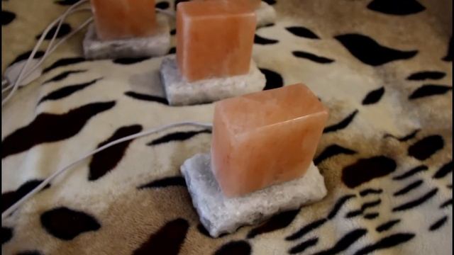 Светильник из розовой гималайской соли. Lamp Himalayan pink salt. смотреть онлайн