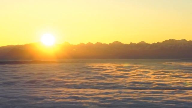 Восход солнца. Альпы. смотреть онлайн