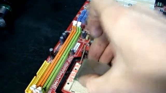 Fixing Bent Pins on a CPU repair смотреть онлайн