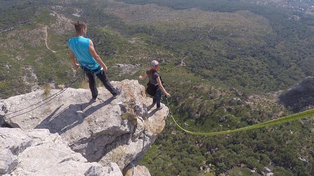 Прыжки с Шаан-Каи (235 метров) с командой RAPT - Ника смотреть онлайн