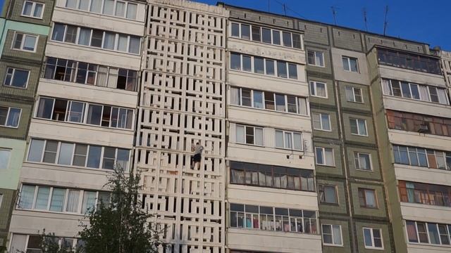 10 ЭТАЖЕЙ ПО ФАСАДУ | БИЛДЕРИНГ смотреть онлайн