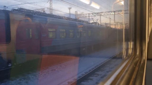 Наперегонки с поездом D4 на участке Москва (Белорусский вокзал - Беговая). 2 января 2024г. смотреть онлайн