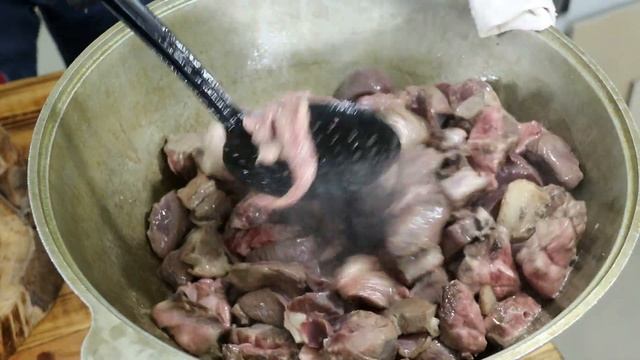 КУЫРДАК. Легендарное блюдо КАЗАХСТАНА! KYURDAK. Legendary dish of KAZAKHSTAN! смотреть онлайн