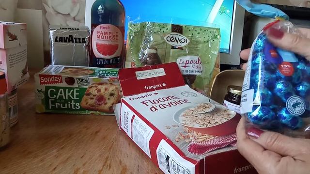 Посылка из Франции. Продукты и сладости.