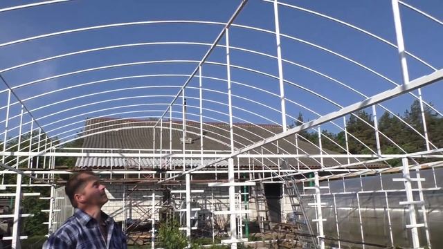 Виноград . Металлическая теплица для винограда. смотреть онлайн