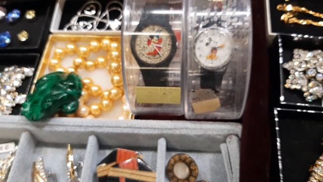 ПОИСКИ ИНТЕРЕСНОГО НА МОСВИНТАЖ НА ФЛАКОНЕ смотреть онлайн