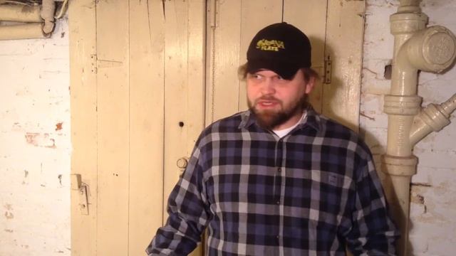 Freelance Lumberjack Gets A Job смотреть онлайн