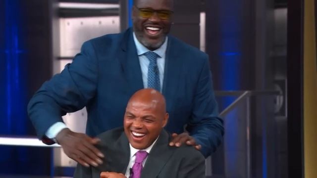 Shaq Puts Charles Barkley in a Headlock ? | Inside the NBA смотреть онлайн