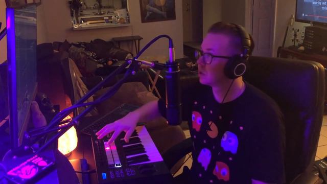 Novation Launchkey 25 MK3 UNBOXING & BEAT смотреть онлайн