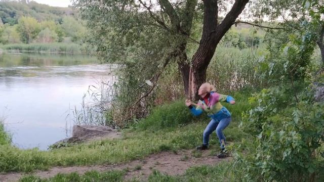 Вечерний отдых у реки смотреть онлайн