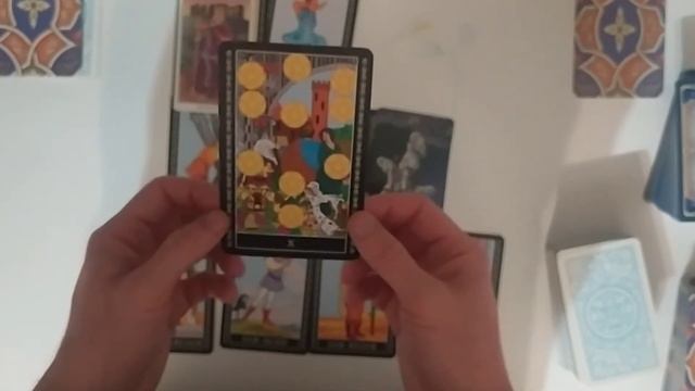 Углубленный Таро расклад по схеме "Пирамида" смотреть онлайн