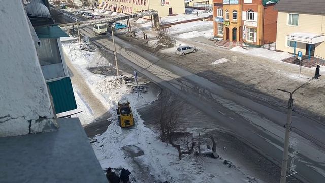 Карасук,очистка тротуара от снега и наледи 16 марта 2021 года смотреть онлайн