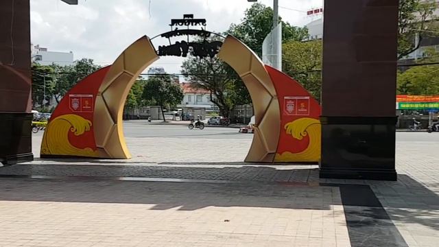 Cần Thơ | Cổ động viên được xem màn hình cực lớn tại Công viên Lưu Hữu Phước trận bán kết lượt về смотреть онлайн