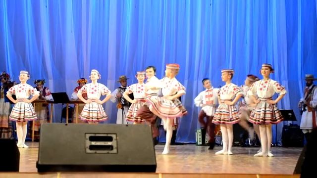 Белорусский народный танец "Крутуха" смотреть онлайн