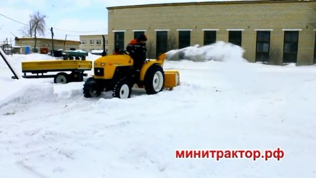 Шнекоротор (снегоотбрасыватель) на минитрактор смотреть онлайн
