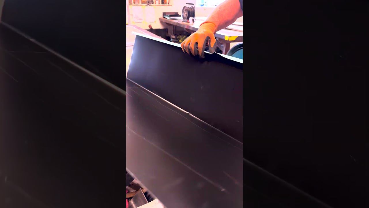 Складка от Шведского жестянщика #фальцеваякровля#roof#конверт смотреть онлайн