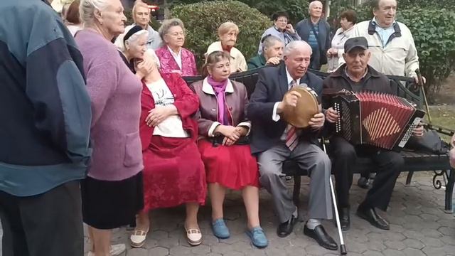 Встречи в парке Гомеля. смотреть онлайн