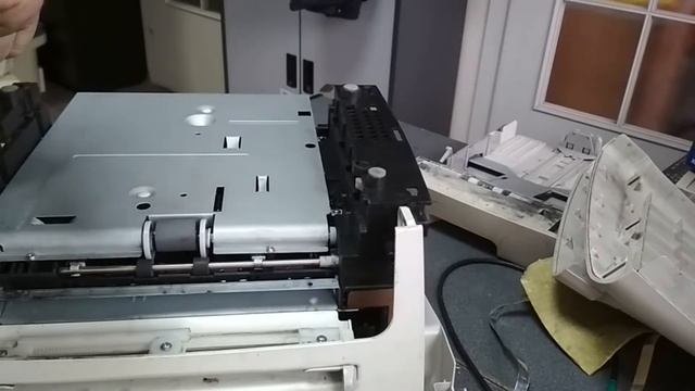 Ошибка "Замятие 0", принтер не берет бумагу. Замена ролика захвата в Samsung 4100/4200 и Xerox 3119 смотреть онлайн