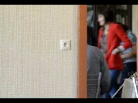 4. Она всю неделю ждёт субботы смотреть онлайн