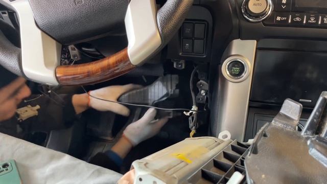 (Тойота прадо)Ремонт радиатора авто печки Toyota prado150 2014г. смотреть онлайн