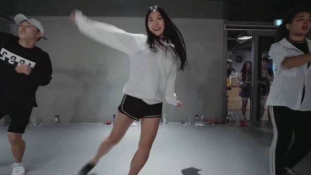Lifte-CL Begginers Class-1 Million Dance MIRROR смотреть онлайн