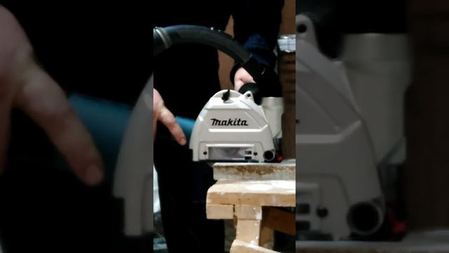 Обзор кожуха беспыльного штробления фирмы "Makita" смотреть онлайн