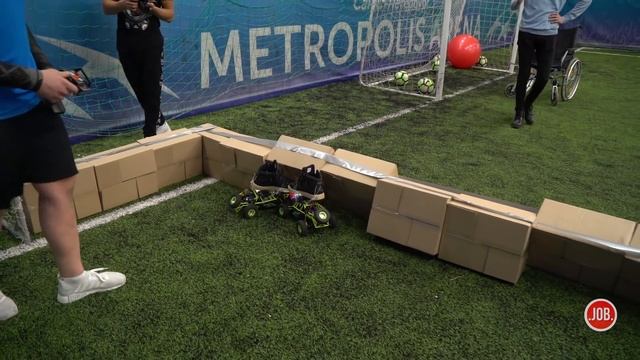 Пробил вратаря огромным мячом / Убойный футбол 2 / Фокин VS Тилэкс смотреть онлайн