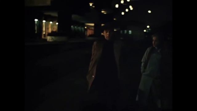 Хвалить женщину за то, что готовит смотреть онлайн