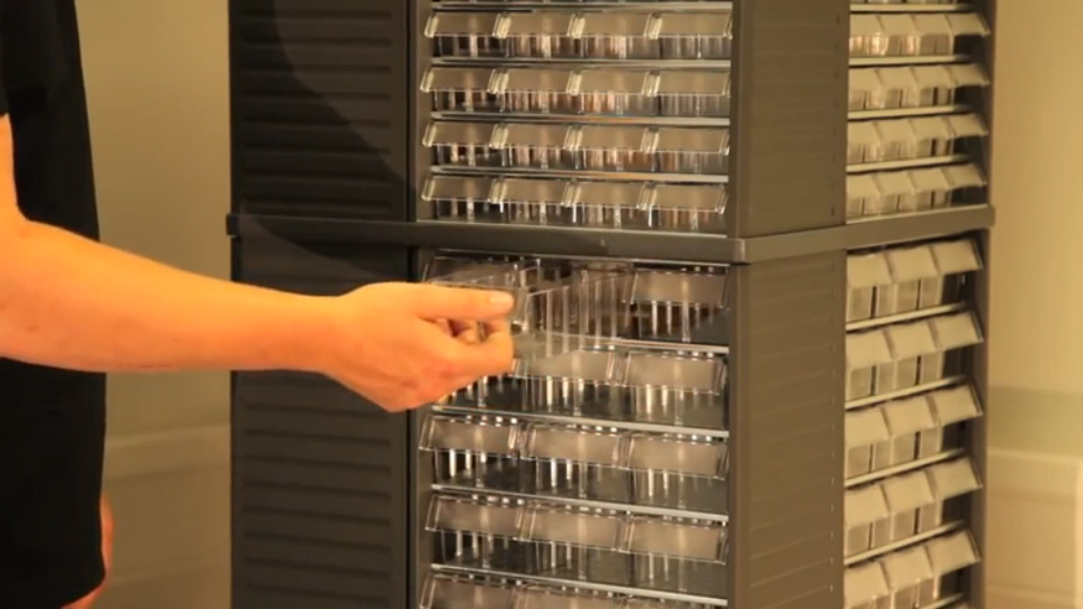 Системы хранения: поворотная стойка TRESTON 12-550 для прозрачных ячеек смотреть онлайн