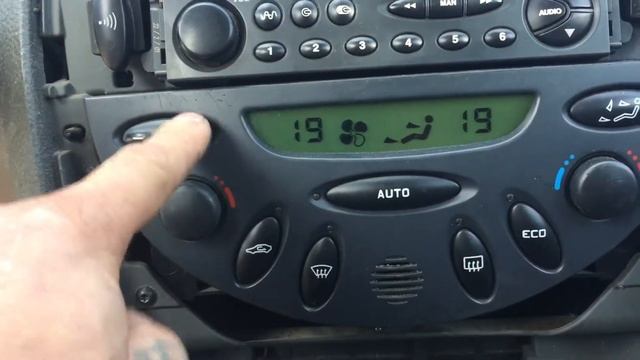 Не работает печка салона Cetroen C5 2002г смотреть онлайн