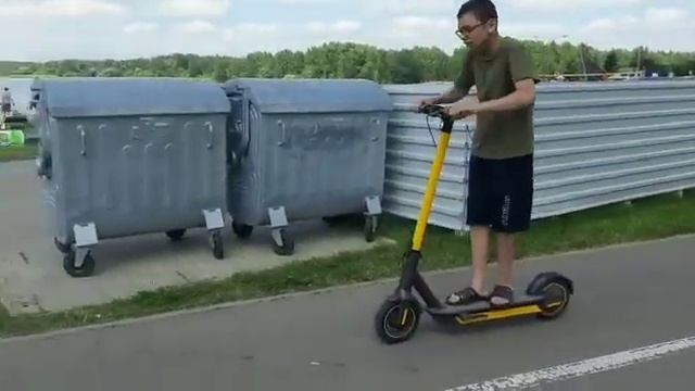 НЕБОЛЬШОЙ СТАНТ НА ЭЛЕКТРОСАМОКАТЕ!!!