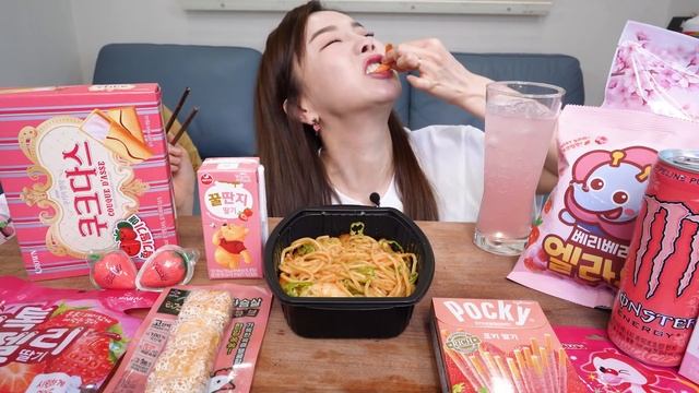 편의점 음식 ? 로제 불닭 & 직접만든 새우 파스타 포켓몬빵 디저트 먹방 Korean Convenience Store Food Recipe Mukbang ASMR Ssoyoung