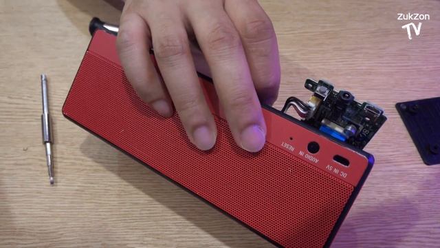 เปลี่ยนแบตเตอรี่ เติมไฟให้ลำโพง SONY SRS-X3 l How to replace battery #sonyx3 @zukzontv смотреть онлайн