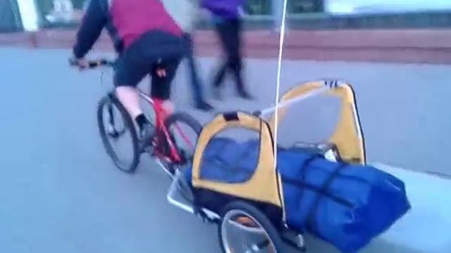 Леонид Leonidas испытывает велоприцеп (bike trailer) 3 смотреть онлайн