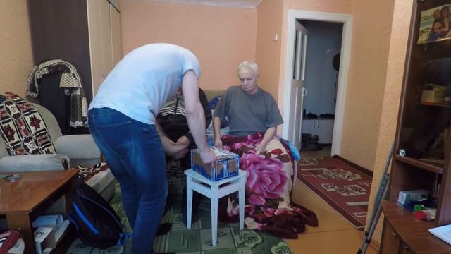 Live выпуск. Зашли к Николаю. Открыли посылки. смотреть онлайн