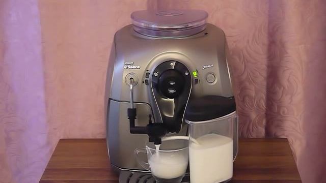 Philips Saeco Xsmall HD8745卡布奇諾自動奶泡器 смотреть онлайн