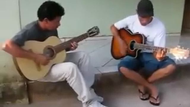 "Hotel California" (The Eagles) em viola e violão смотреть онлайн