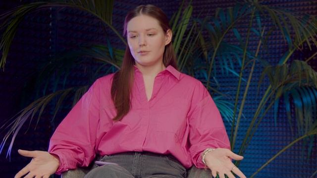 Должен ли дизайнер уметь рисовать, как художник? Сколько может зарабатывать геймдизайнер? смотреть онлайн