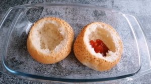 Пицца в булочке_ Pizza in a bun _ Pizza in einem Brötchen