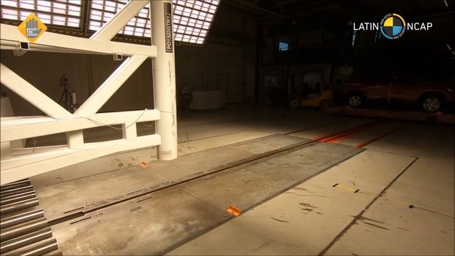 Teste de Impacto do Chevrolet Tracker 2022 no LatinNCAP смотреть онлайн