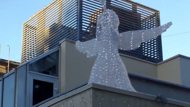 фигуры на площади ливов в Риге 28 12 2015 смотреть онлайн