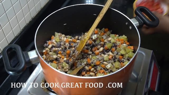 Minestrone Soup - Veg Soup - Easy Winter Warmer Soup - How To Make Vegetable Minestrone -